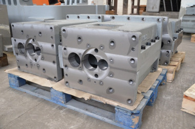 Gearbox, EN-GJL-250, 235+226 kg